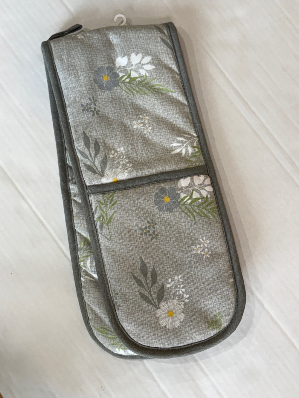 European Style Double Oven Glove Mitt- New without Tags - Picture 2 of 5